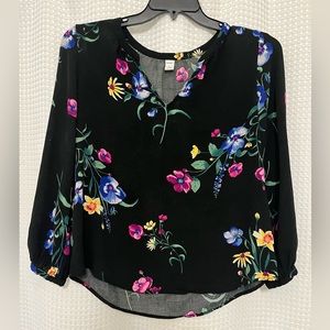 Old Navy Floral Black blouse - long sleeved
